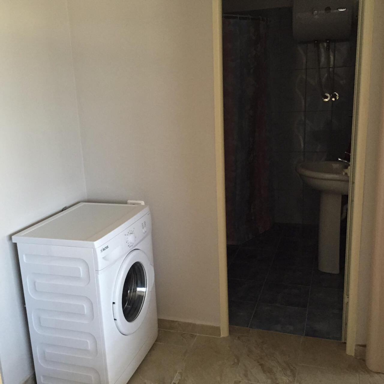 גולם Apartments Qerret חדר תמונה