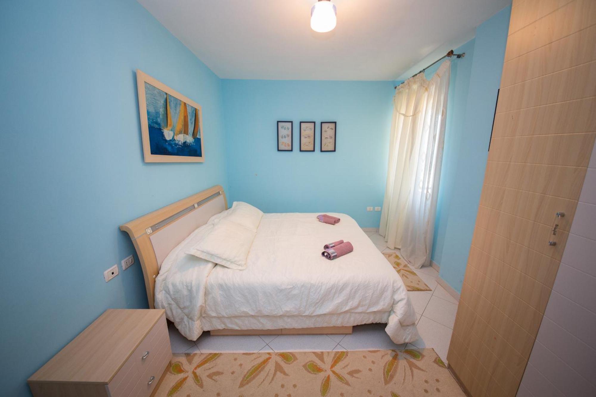 גולם Apartments Qerret מראה חיצוני תמונה