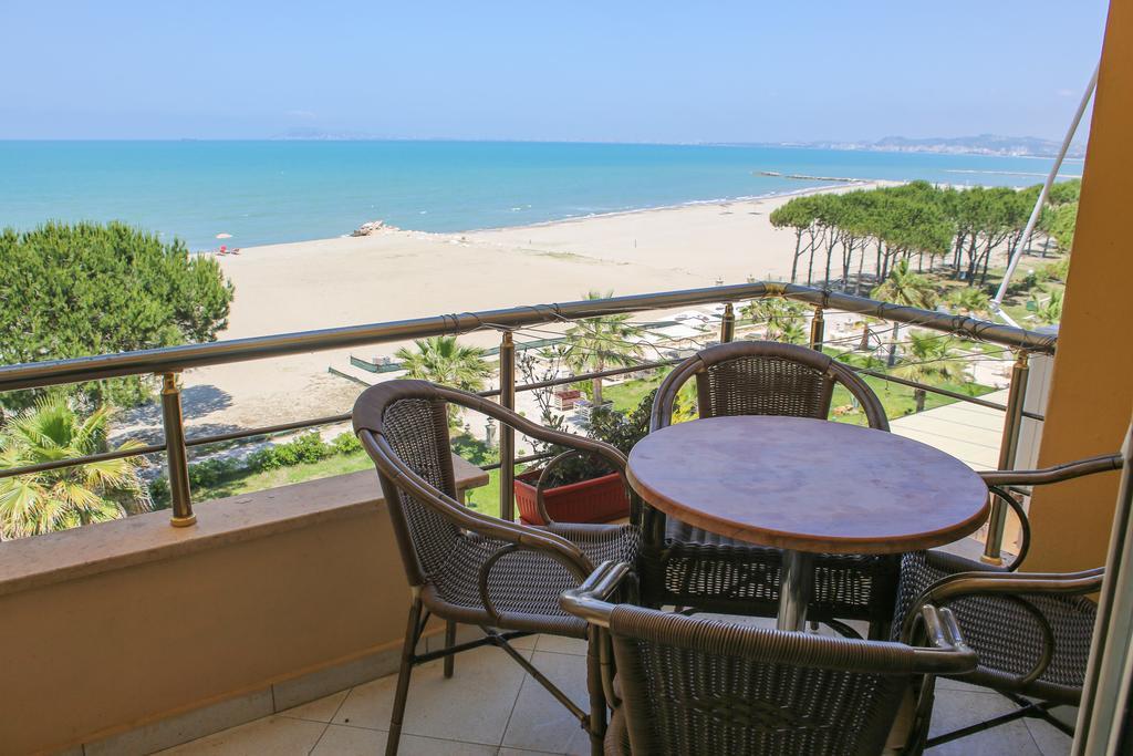 גולם Apartments Qerret מראה חיצוני תמונה